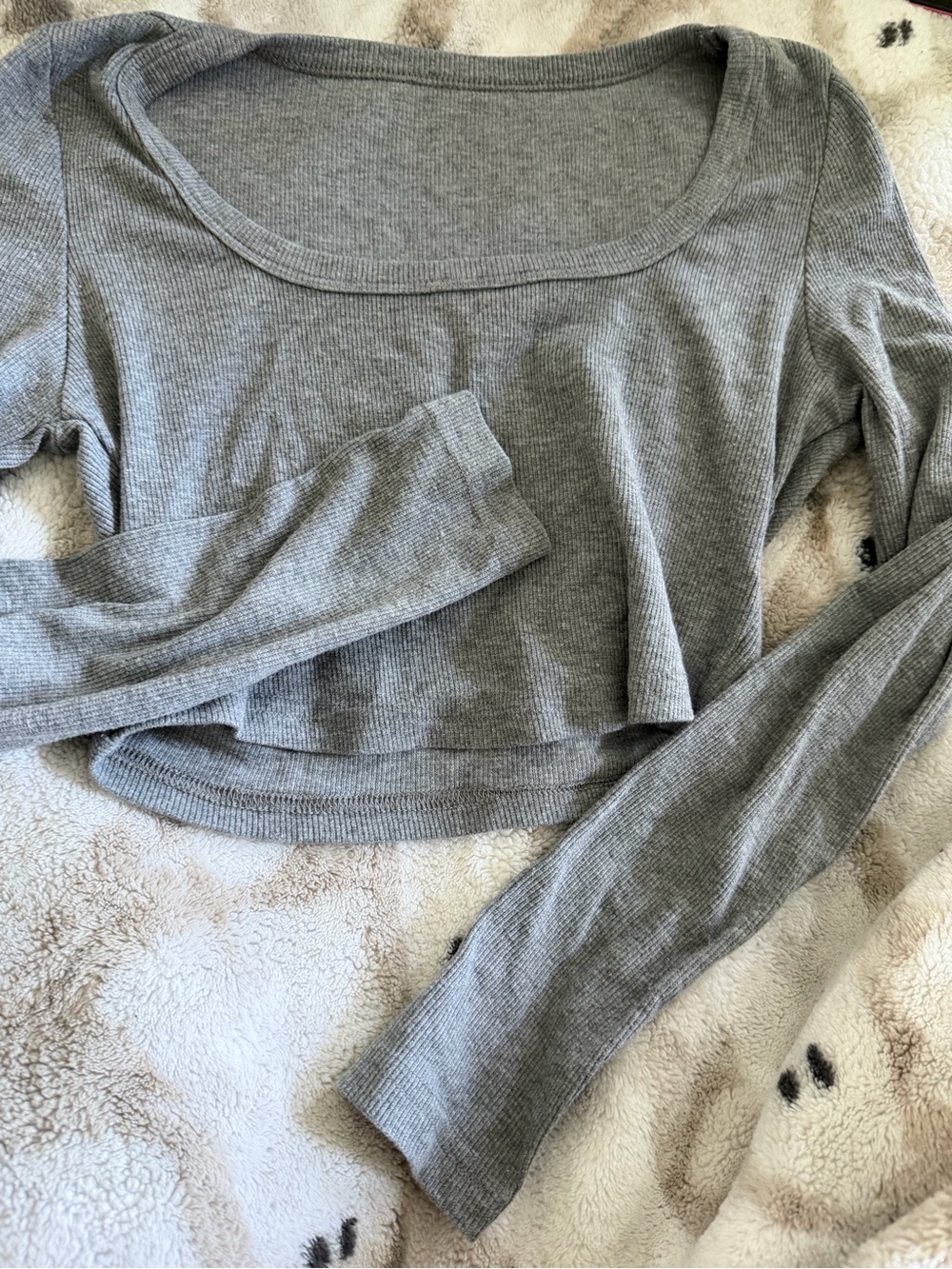 & Other Stories Gray Ribbed Long-Sleeve Crop Top